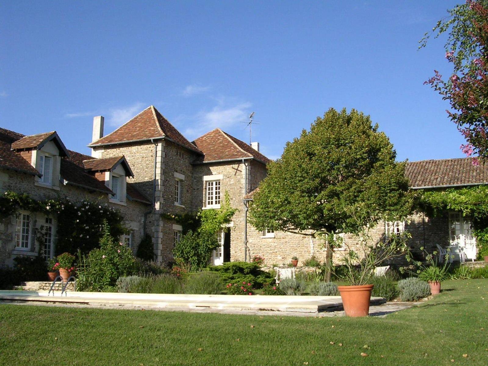 Chambres D'Hotes La Pocterie Vouneuil-sur-Vienne Exterior photo